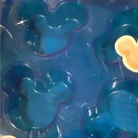 NWT Bundle of 2 Mickey Mouse ice cube trays - Picture 5 of 7